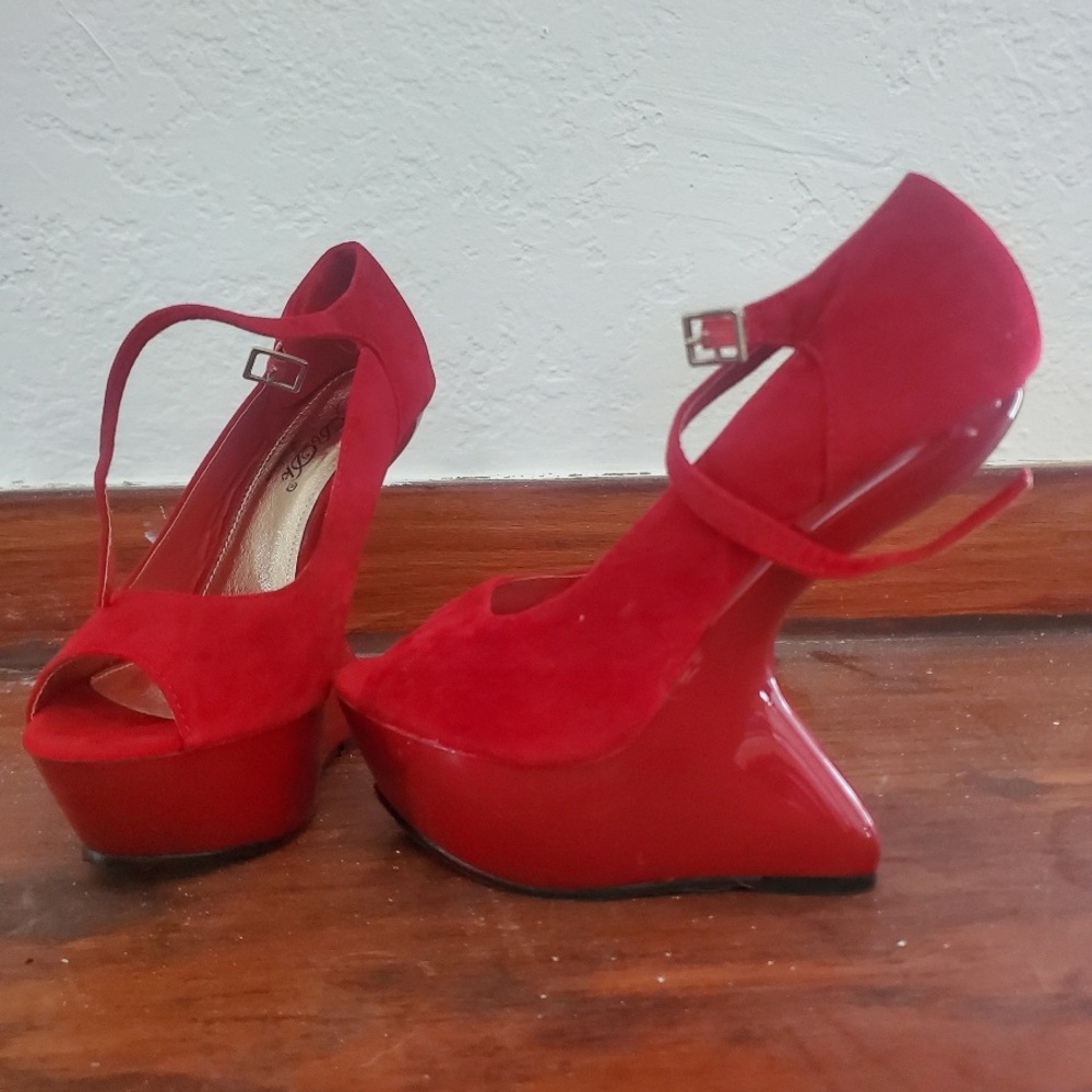 Sexy red heels size 8 women’s